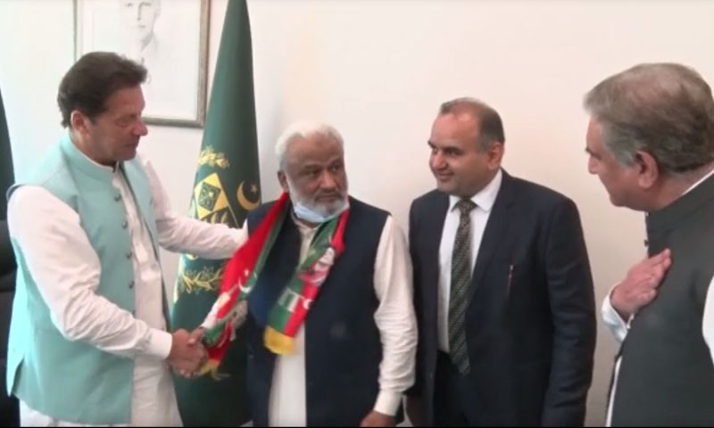 سابق وزیراعلیٰ سندھ ارباب غلام رحیم کی پی ٹی آئی میں شمولیت