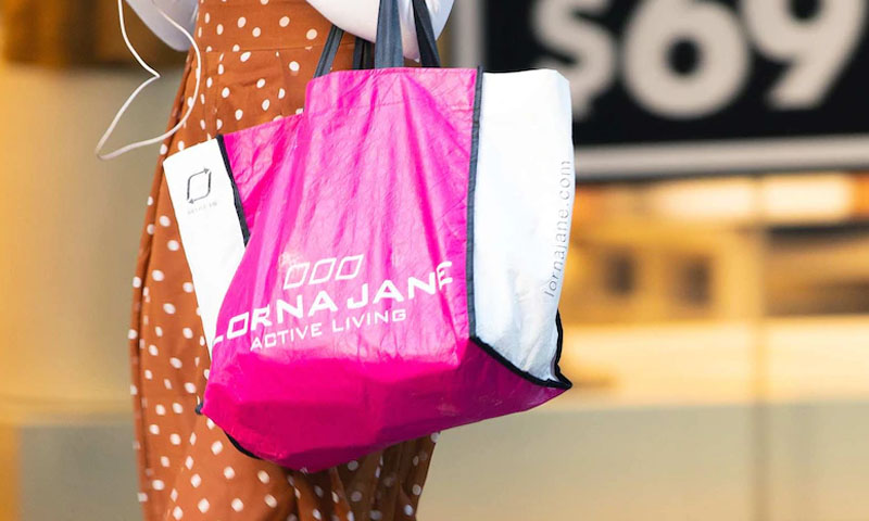 کورونا سے محفوظ ملبوسات بنانے کا دعویٰ، مہنگا پڑ گیا: کروڑوں کا جرمانہ ہو گیا