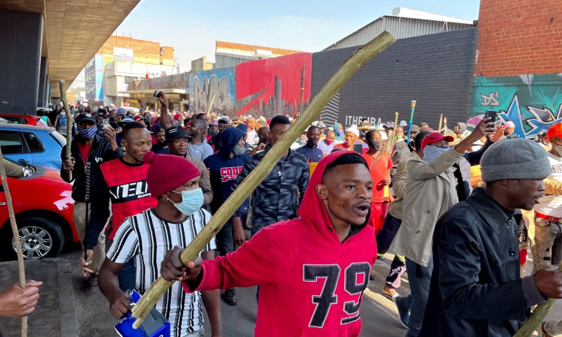 جنوبی افریقہ: سابق صدر کو جیل بھیجنے پر ہنگامے، 45 افراد ہلاک