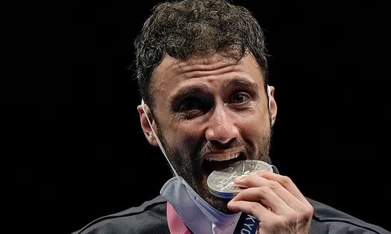 خبردار! فتح کا چکھنا منع ہے، ٹوکیو اولمپکس کی انتظامیہ کا انتباہی پیغام