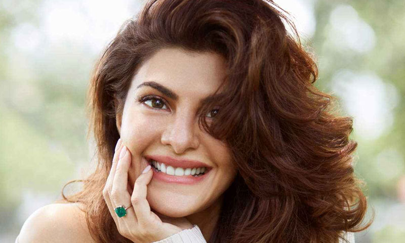 بالی ووڈ اداکارہ جیکلین فرنانڈیز سے منی لانڈرنگ کیس میں تفتیش