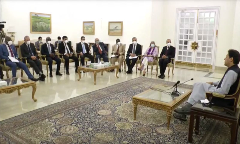 کشمیر کی صورتحال جنیوا کنونشن کی خلاف ورزی اور جنگی جرائم کے مترادف ہے، وزیراعظم