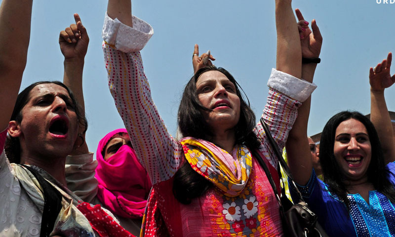 خواجہ سراؤں کی ویکسی نیشن کیلئے شناختی کارڈ کی شرط ختم