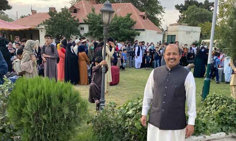 کابل سے پاکستانیوں اور غیرملکیوں کے انخلا کیلئے پاکستانی سفارتخانہ متحرک