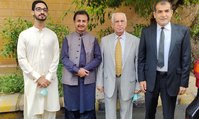 غوث علی شاہ اور ظفر علی شاہ سمیت دیگر کی پی ٹی آئی میں شمولیت