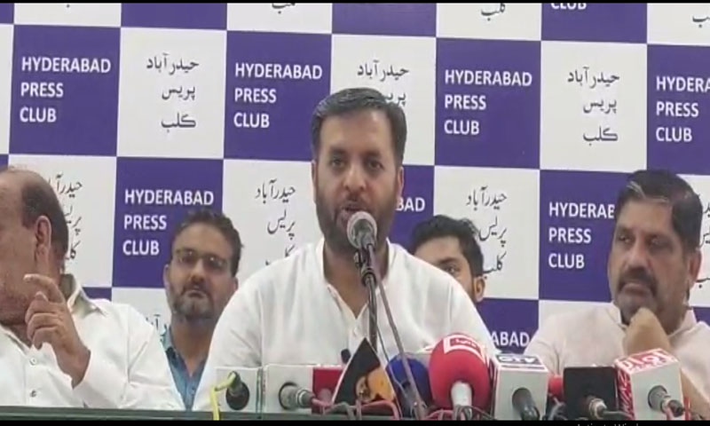 کراچی اور حیدرآباد میں ایڈمنسٹریٹرز لگانا غیر آئینی ہے، مصطفیٰ کمال