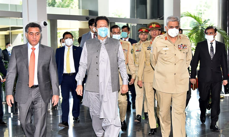 وزیراعظم عمران خان کا آئی ایس آئی سیکرٹریٹ کا دورہ