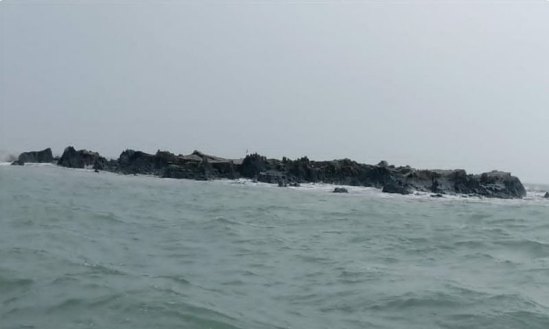 بلوچستان میں ساحل کے قریب نیا جزیرہ ابھر آیا