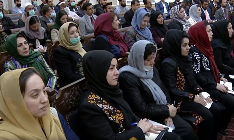 افغانستان میں خواتین ورکرز کے کام پر پابندی