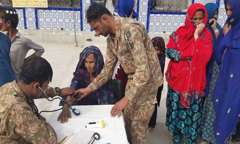 پاک فوج کے دور افتادہ علاقوں میں مفت طبی کیمپس