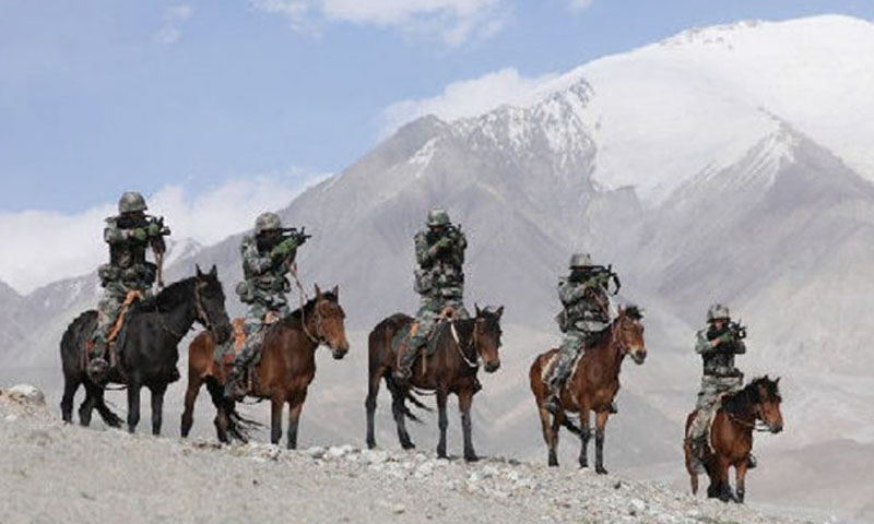 چین، بھارت میں کشیدگی: پی ایل اے سرحد میں داخل ہو کر پل تباہ کرگئی، بھارتی میڈیا