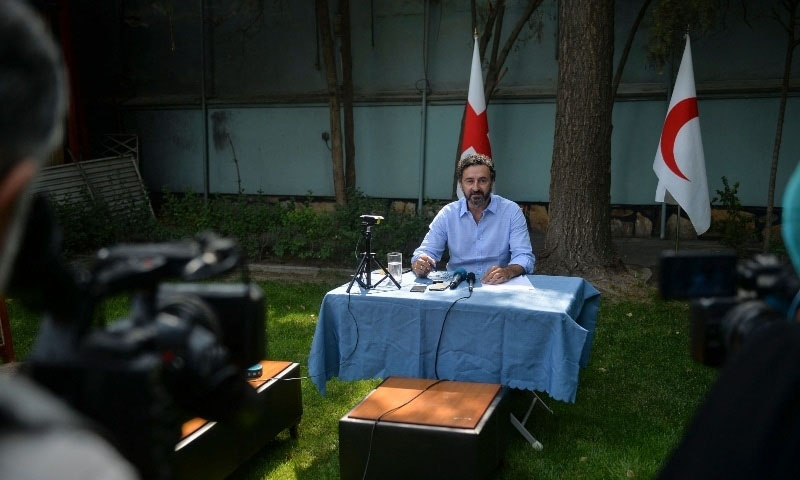 افغانستان: نظام صحت تباہی کے دہانے پر،2 ہزار مراکز بند ہو چکے، ریڈ کراس