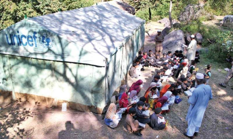 زلزلے سے متاثرہ اسکول 16 سال بعد بھی تعمیر نو کے منتظر