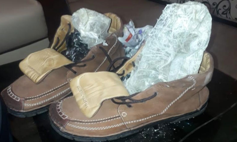 مسافر کے جوتوں سے کروڑوں روپے کی منشیات برآمد دبئی جانے والے مسافر کے جوتوں سے منشیات برآمد