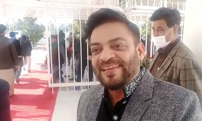 ہم آئے نہیں لائے گئے ہیں، عامر لیاقت