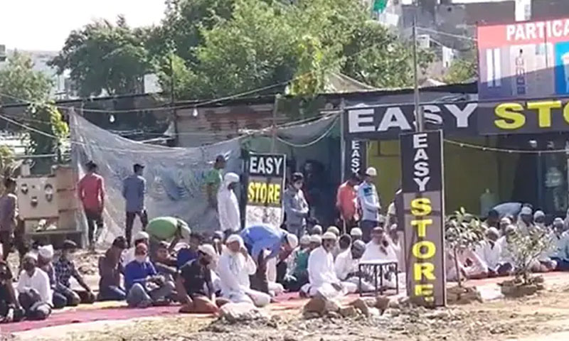 بھارت : ہندوتوا جیت گئی، انتظامیہ ہار گئی، نماز جمعہ کے 8 اجتماعات پر پابندی لگ گئی