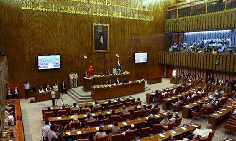 کورونا کیسز میں اضافہ: سینیٹ ملازمین کی حاضری 50 فیصد کرنے کا فیصلہ SENATE