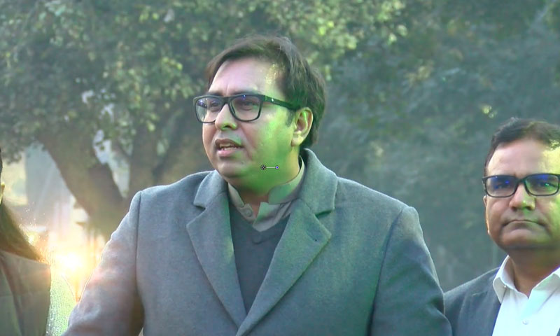 شریف خاندان اور ان کے ملازمین کو ہیلتھ کارڈز بھجوانے کا فیصلہ عمران خان کل عوام کی فون کالز وصول کریں گے اور سوالات کے جوابات دیں گے، شہباز گل