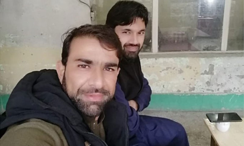 رضوان اور افتخار کی سادگی سے مداح متاثر