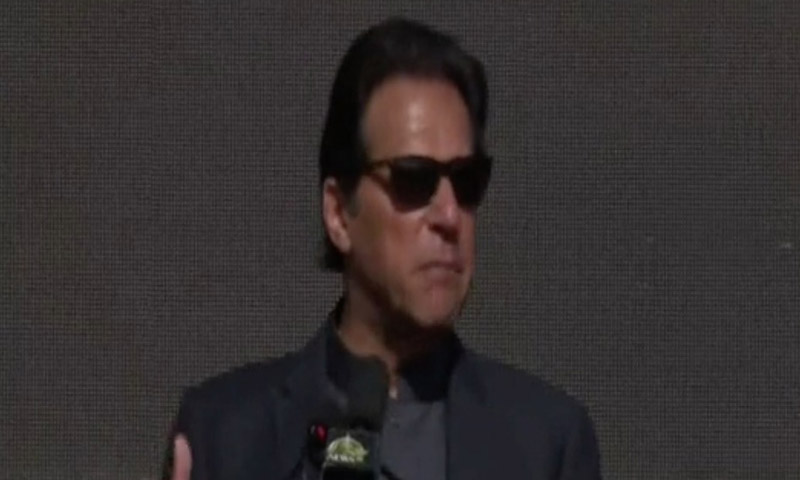 ملک میں غریب ٹھوکریں کھاتا رہا، امیر فائدہ اٹھاتا رہا، وزیر اعظم