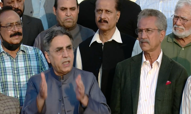 کالا قانون ثابت ہوگیا، سندھ کے لوگو ! وڈیروں کے خلاف علم بغاوت بلند کرو: عامر خان