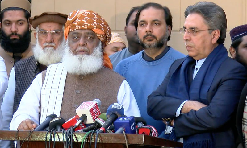 حکومت سندھ عدالتی فیصلے پر عمل درآمد کرے، مولانا فضل الرحمان