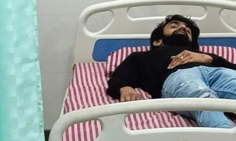 حجاب پر پابندی: بھارت میں آواز اٹھانا جرم بن گیا، طالبہ کا خاندان نشانہ بن گیا