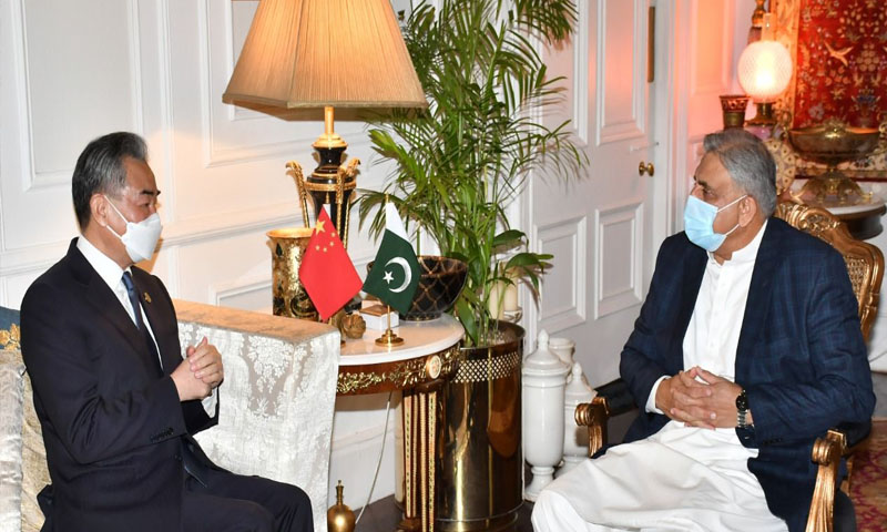 آرمی چیف سے چینی وزیر خارجہ کی ملاقات: خطے کی سیکیورٹی صورتحال پر تبادلہ خیال