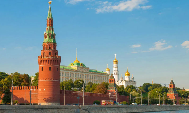 زیلنسکی اپنی افواج کو ہتھیار ڈالنے کا حکم دیں، ہلاکت نہیں ہوگی: کریملن