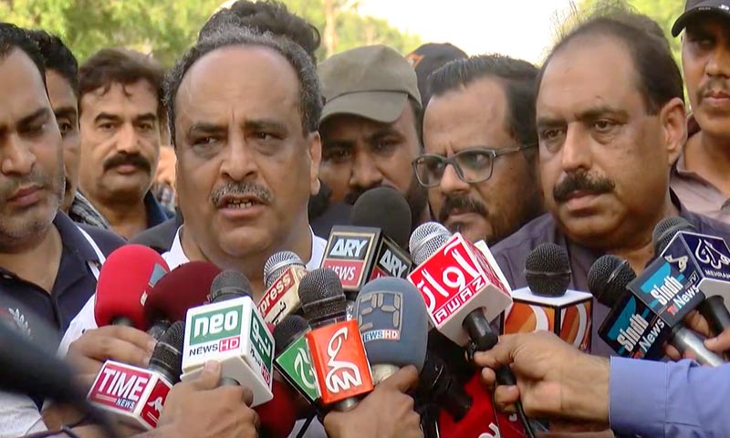 جامعہ کراچی میں ہونیوالا دھماکہ خود کش تھا، خاتون نے کیا: راجہ عمر خطاب جامعہ کراچی میں ہونیوالا دھماکہ خود کش تھا، خاتون نے کیا: راجہ عمر خطاب