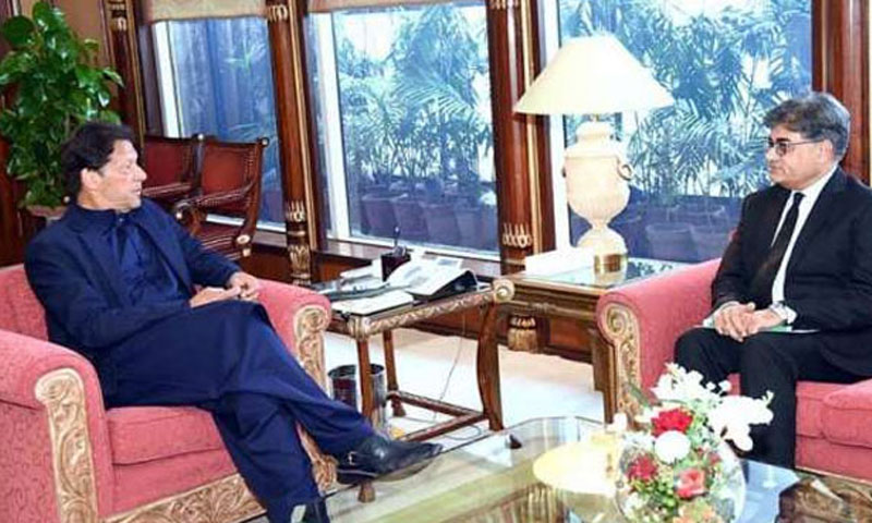 وزیراعظم سے اٹارنی جنرل کی ملاقات، کمیشن اور تحریک عدم اعتماد پر تبادلہ خیال