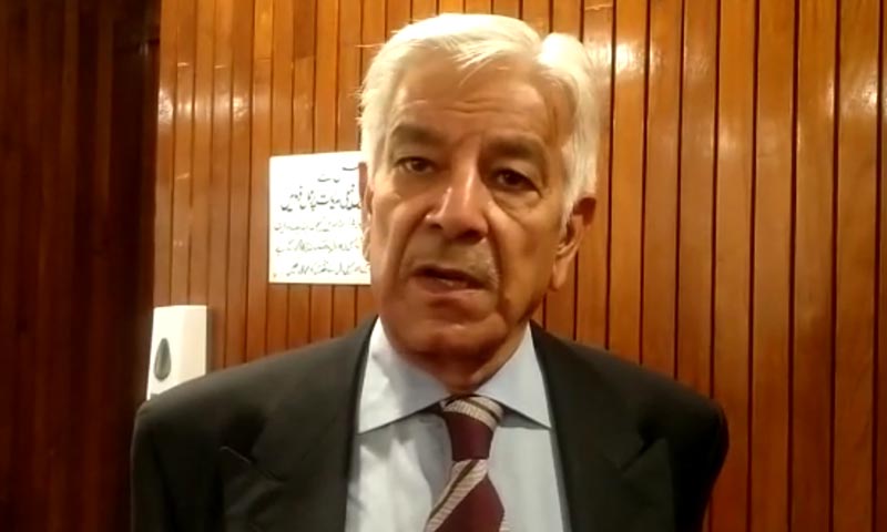 عمران خان کو چھوٹ ملنی چاہیے، اس نے جو کرنا ہے کر لے: خواجہ آصف