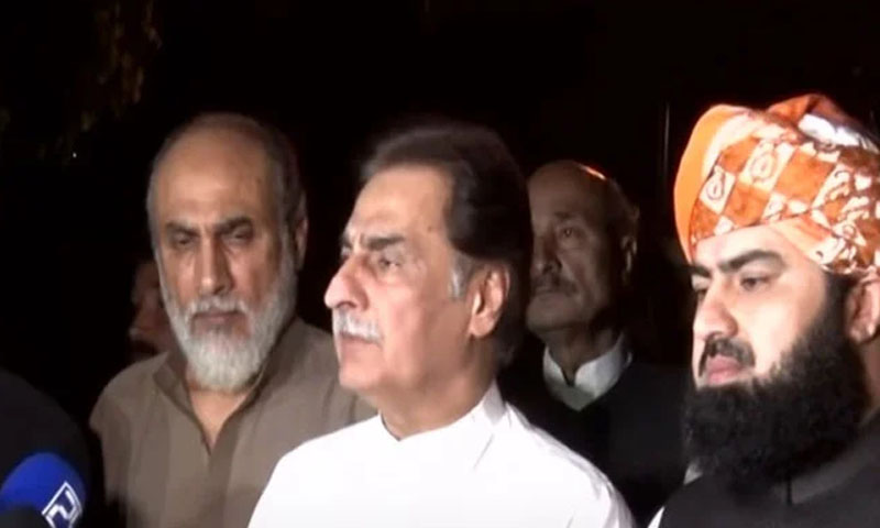 حکومت اور پی ٹی آئی مذاکرات نہ ہو سکے: بابر اعوان ٹیم بات چیت کیے بنا روانہ