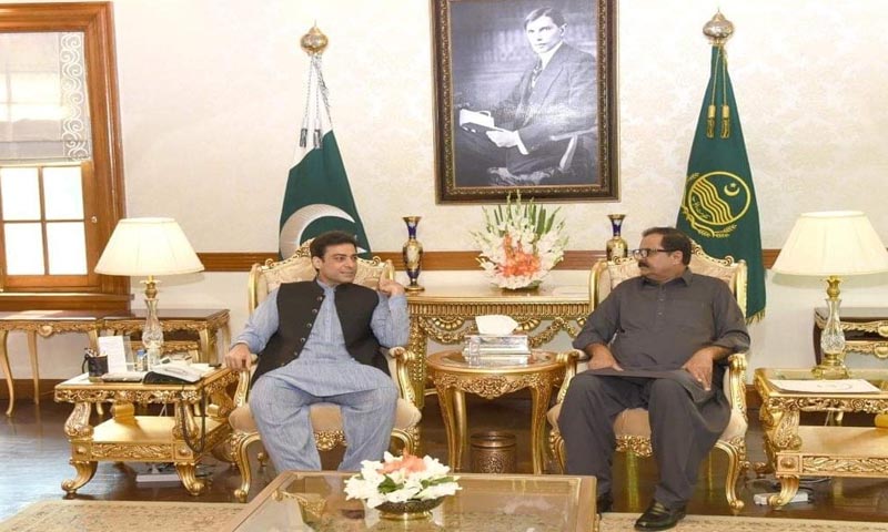 نواز شریف نے آصف زرداری کا فیصلہ تسلیم کیا، وزارت اعلیٰ پلیٹ میں رکھ کر دی: حسن مرتضیٰ