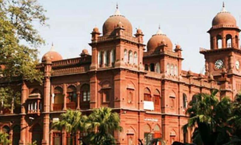 پنجاب یونیورسٹی: طلبا تنظیموں میں جھگڑا، تصادم، 5 زخمی، 11 گرفتار پنجاب یونیورسٹی