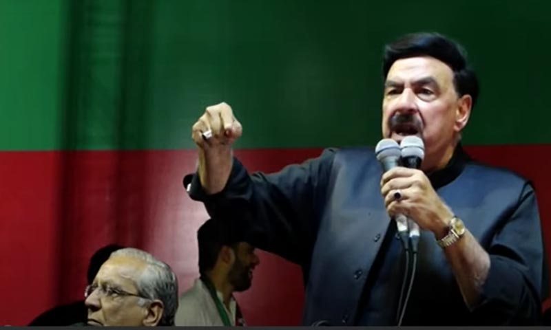 عمران خان کو نا اہل کرانا اور جیل میں ڈالنا چاہتے ہیں، اہم لوگوں کو پیغام دیدیا، شیخ رشید