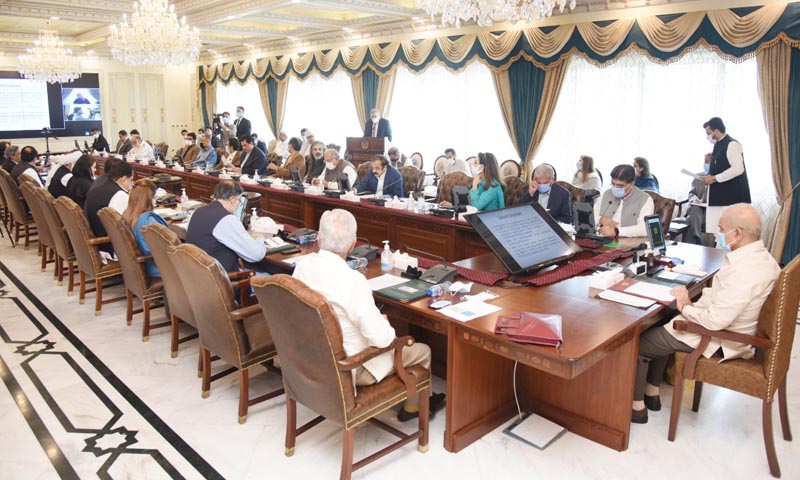 حکومت کا مختصر وقت باقی ہے، بہتری لانی ہے، کوشش کریں لوڈ شیڈنگ 2 گھنٹے سے زیادہ نہ ہو، وزیراعظم