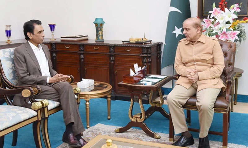 کراچی، وزیراعظم کا جاں بحق افراد کے لواحقین کیلئے فی کس 10 لاکھ روپے امداد کا اعلان