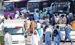 پنجاب حکومت کے ٹرانسپورٹرز کے ساتھ مذاکرات کامیاب، خود ساختہ 60 فیصد اضافہ ختم