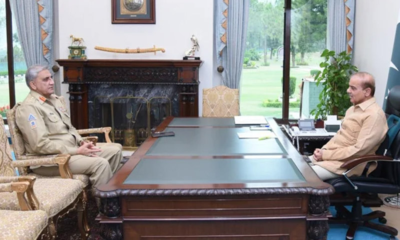 وزیراعظم کا آرمی چیف کو ٹیلی فون، لاپتہ ہیلی کاپٹر بارے تازہ ترین معلومات لیں