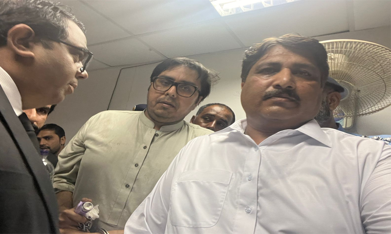 شہباز گل مکمل طور پر فٹ اور ہوش میں ہیں، نئی میڈیکل رپورٹ جاری