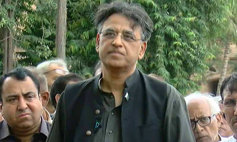 آئی پی پی میں شمولیت کی دعوت دی گئی لیکن میں پی ٹی آئی کے ساتھ ہوں، اسد عمر