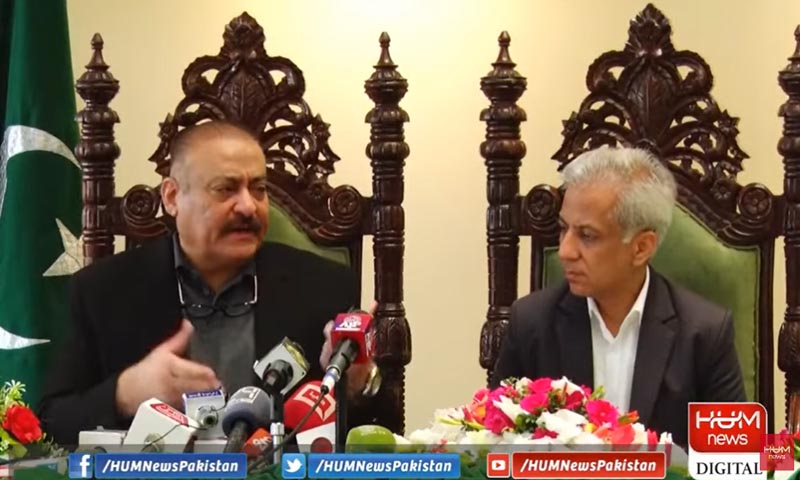 کیانی کی طرح قیمتیں بڑھا دوں؟ ادویات کمپنیوں میں نگران بٹھا دیے، پیراسٹامول کی تمام اقسام میسر ہیں، وزیر صحت