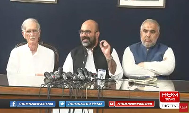 حکومت چوں چوں کا مربہ ہے، وقت آئیگا یہ لوگ گھروں سے نہیں نکل سکیں گے، پرویز خٹک