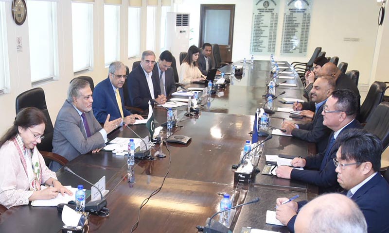 ایشیائی ترقیاتی بینک کا پاکستان کو 2 ارب 50 کروڑ ڈالرز کی فنڈنگ فراہم کرنیکا اعلان