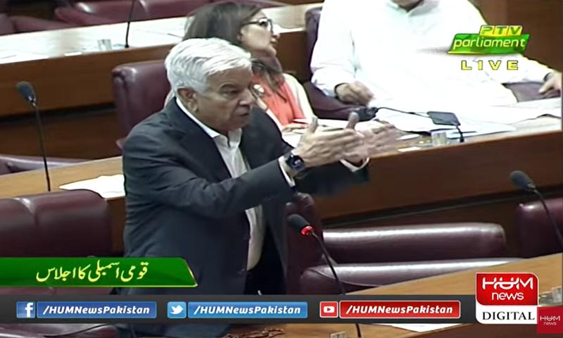 ایبسلوٹلی نو لا اینڈ آرڈر ان خیبر پختونخوا، وزیر دفاع