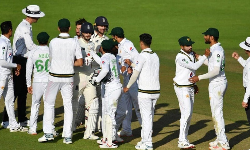 پہلا ٹیسٹ میچ،پاکستان کیخلاف انگلینڈ کا پہلے بیٹنگ کا فیصلہ