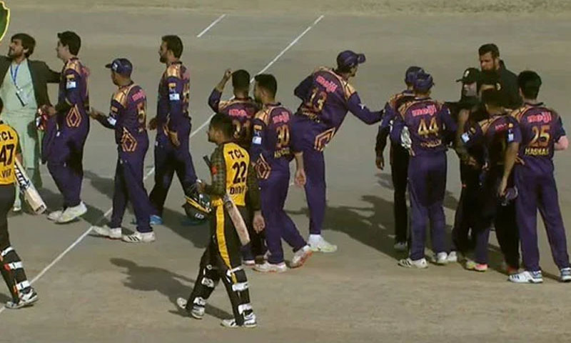 سرفراز الیون نے بابرالیون کو شکست دے دی