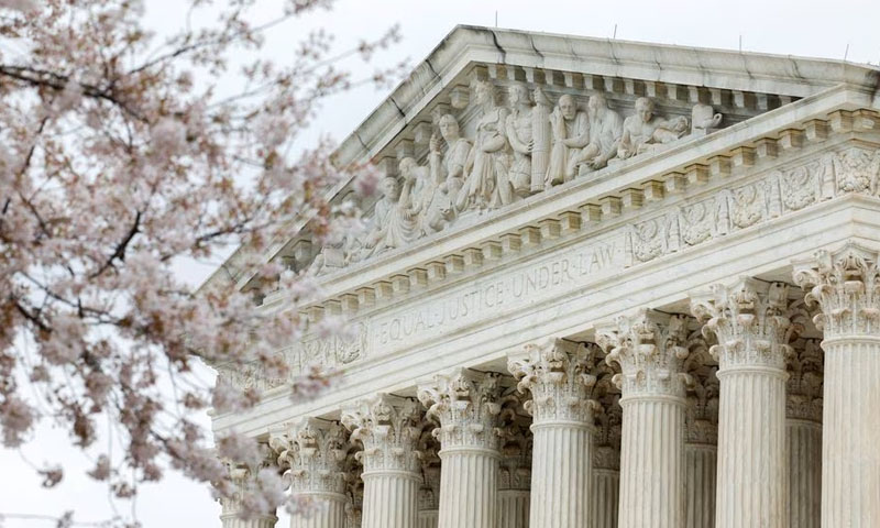 امریکی ججز کیلئے نیا ضابطہ، سفر ، کھانے اور تحائف کی تفصیلات دینا ہو ں گی امریکی ججز کیلئے نیا ضابطہ، سفر ، کھانے اور تحائف کی تفصیلات دینا ہو ں گی