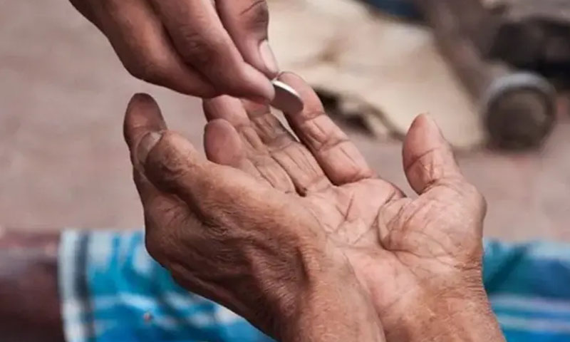 مراکش، غیر ملکی شہریت کی حامل امیر بھکارن کو قید کی سزا بیٹی کو جلانے والا باپ گرفتار